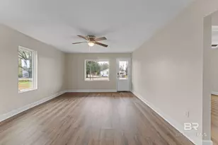 310 W Mango St, Bay Minette, AL 36507 - Photo 10