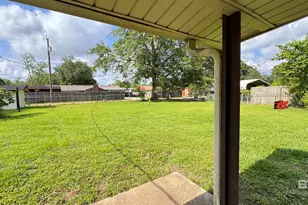 615 Pedigo Ave, Foley, AL 36535 - Photo 18