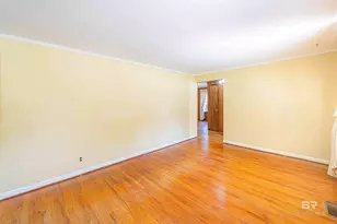 308 Valley Rd, Chickasaw, AL 36611 - Photo 10