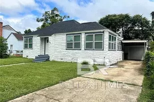 1304 N Cloverleaf Cir, Mobile, AL 36605 - Photo 2