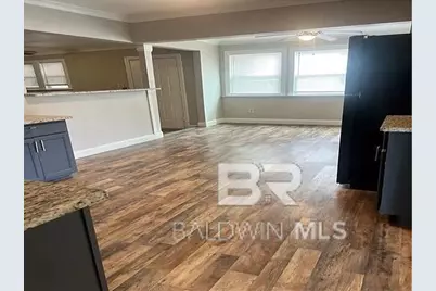 1304 N Cloverleaf Circle, Mobile, AL 36605 - Photo 6