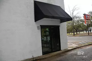 1436 Hillcrest Rd, Mobile, AL 36695 - Photo 2