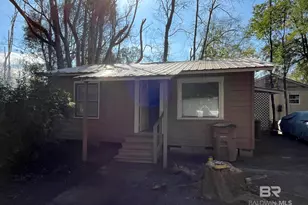 455 Pinehill Dr, Mobile, AL 36606 - Photo 1