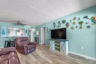 1051 W Beach Blvd, Gulf Shores, AL 36542 - Photo 14