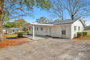 10628 Oak Ave, Grand Bay, AL 36541 - Photo 4