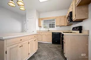 250 N Spring Lake Dr, Mobile, AL 36695 - Photo 8