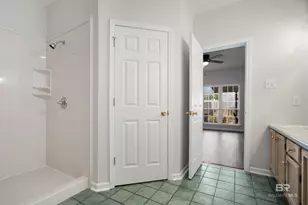 250 N Spring Lake Dr, Mobile, AL 36695 - Photo 14