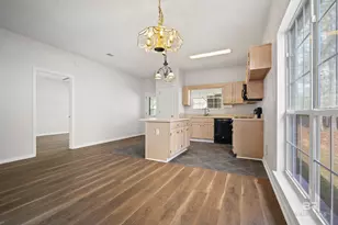 250 N Spring Lake Dr, Mobile, AL 36695 - Photo 6