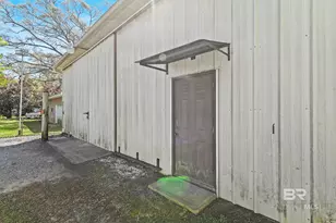 303 W Banyan St, Bay Minette, AL 36507 - Photo 8