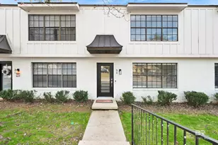 314 Gayfer Ct, Fairhope, AL 36532 - Photo 2