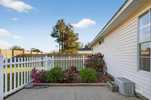 3725 Highland St, Gulf Shores, AL 36542 - Photo 10