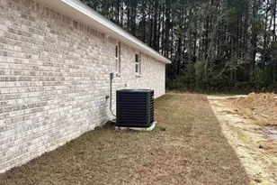 644 Mayflower Dr, Foley, AL 36535 - Photo 2