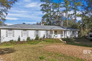 10235 Canal Cir, Fairhope, AL 36532 - Photo 2