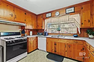 607 Bellangee Ave, Fairhope, AL 36532 - Photo 10