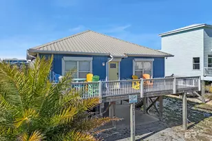 401 W Buchanan Ct, Gulf Shores, AL 36542 - Photo 1