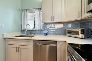 1027 W Beach Blvd, Gulf Shores, AL 36542 - Photo 10