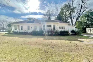 425 Douglas Ave, Brewton, AL 36426 - Photo 14