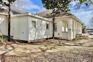 425 Douglas Ave, Brewton, AL 36426 - Photo 12