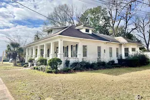 425 Douglas Ave, Brewton, AL 36426 - Photo 16