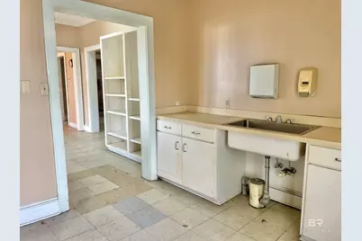 425 Douglas Avenue, Brewton, AL 36426 - Photo 32