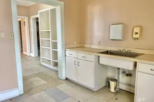 425 Douglas Ave, Brewton, AL 36426 - Photo 32