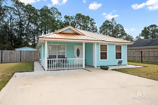 1969 Ridgewood Dr, Lillian, AL 36549 - Photo 2