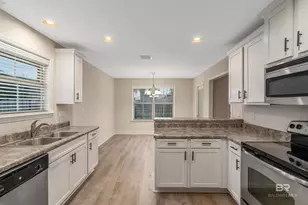 200 Farringdon Blvd, Fairhope, AL 36532 - Photo 8