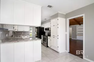 3921 E Saint Andrews Dr, Mobile, AL 36693 - Photo 22