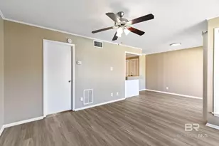 2061 N Seacliff Dr, Daphne, AL 36526 - Photo 14