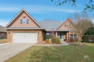 729 Whittington Ave, Fairhope, AL 36532 - Photo 2