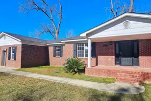 151 Bullard St, Atmore, AL 36502 - Photo 4