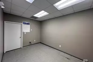 810 E Craig St, Atmore, AL 36502 - Photo 24