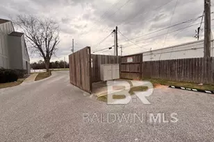 132 W Satsuma Ave, Foley, AL 36535 - Photo 22