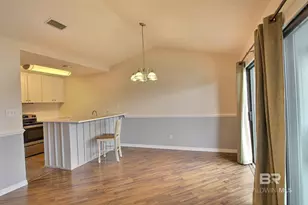 132 W Satsuma Ave, Foley, AL 36535 - Photo 8