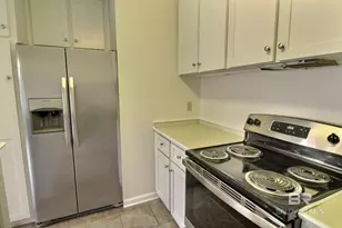 132 W Satsuma Ave, Foley, AL 36535 - Photo 14