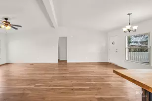 102 S Wren Ln, Robertsdale, AL 36567 - Photo 22