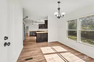 102 S Wren Ln, Robertsdale, AL 36567 - Photo 6