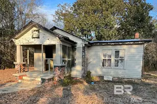 807 Daphne Rd, Bay Minette, AL 36507 - Photo 1