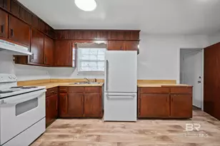 201 E Magnolia St, Bay Minette, AL 36507 - Photo 8