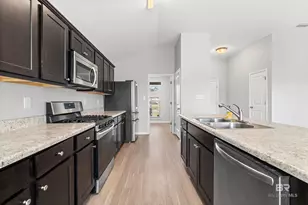 10172 Heartwood Ct, Bay Minette, AL 36507 - Photo 14