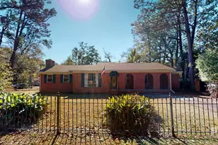 1471 Cedar Crescent Dr, Mobile, AL 36605 - Photo 2