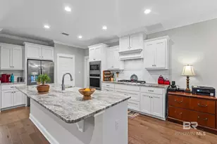 817 Vulpes Ave, Fairhope, AL 36532 - Photo 10