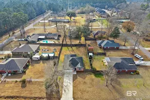 1403 N Day Ave, Bay Minette, AL 36507 - Photo 2