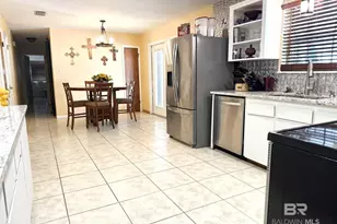 7409 Riverwood Dr E, Foley, AL 36535 - Photo 6