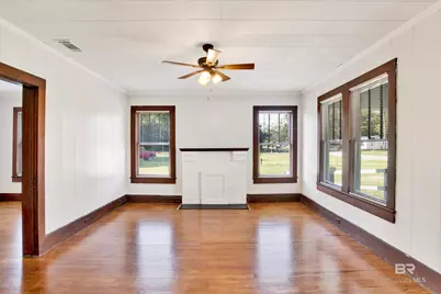 109 N Armstrong Avenue, Bay Minette, AL 36507 - Photo 6