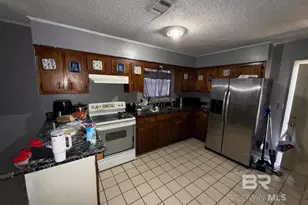 301 E Hickory St, Bay Minette, AL 36507 - Photo 14