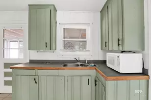 54 Nichols Ave, Fairhope, AL 36532 - Photo 6