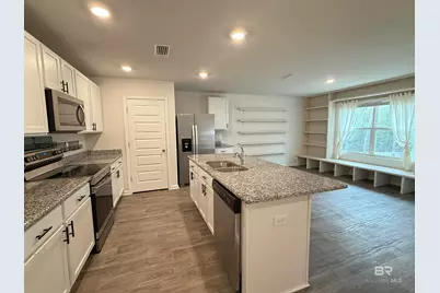 32817 N Pickens Avenue, Lillian, AL 36549 - Photo 6