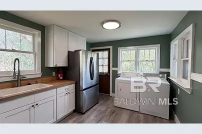 3006 Pleasant Valley Road, Mobile, AL 36606 - Photo 6