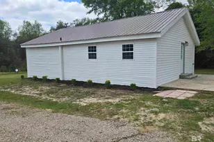 821 Dailey St, East Brewton, AL 36426 - Photo 4